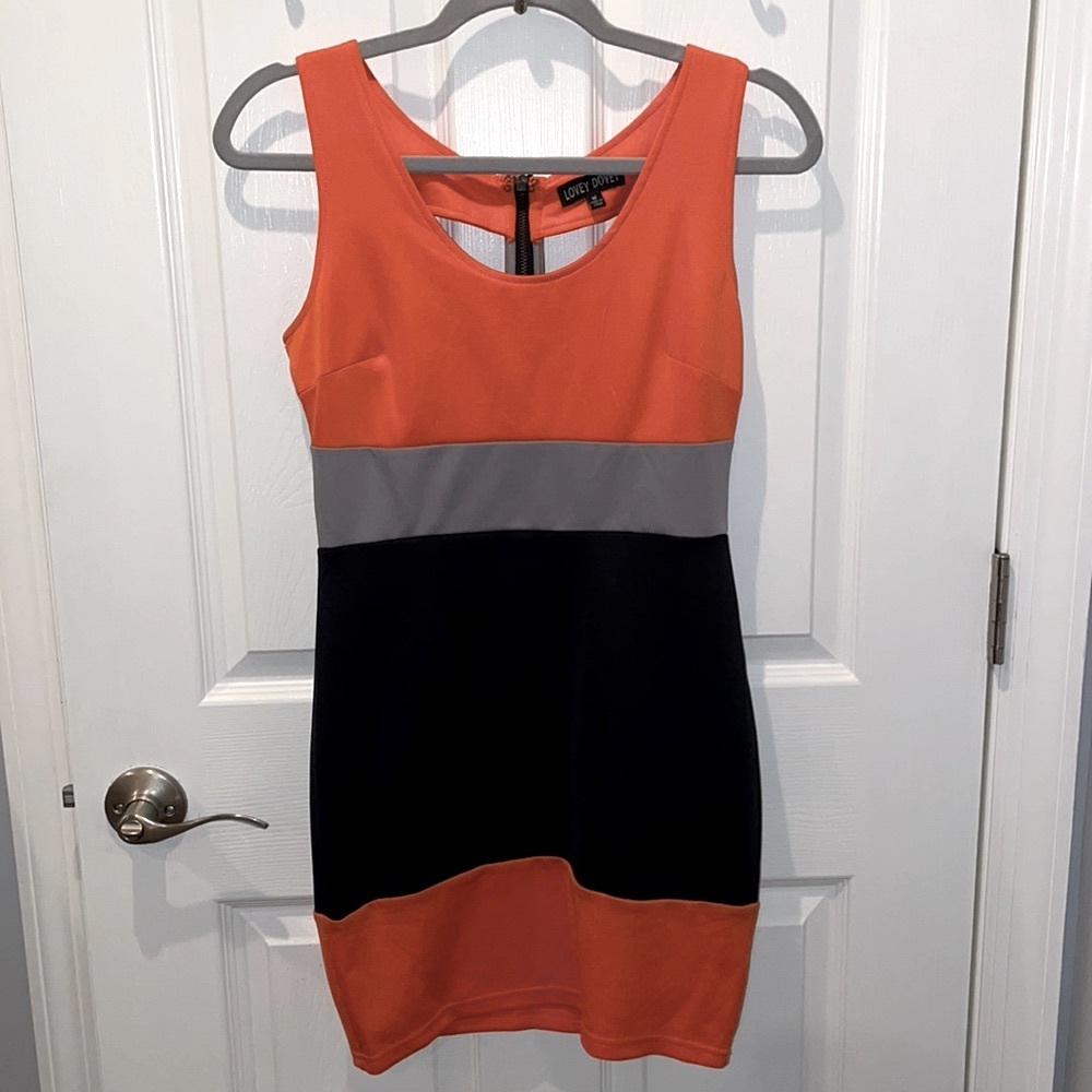 Mini dress Orange/ navy dress sz M